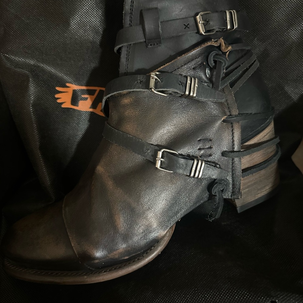 New Freebird Crue size 11 boots